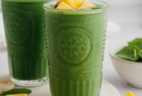 Vibrant Mango Spinach Smoothie