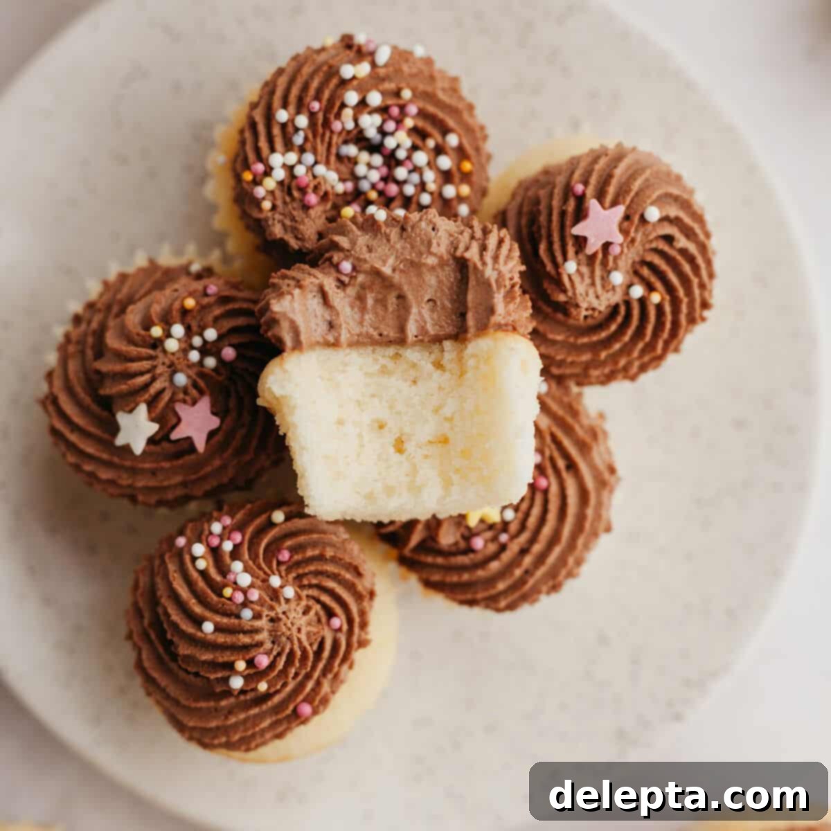 Dainty Vanilla Delights 1 featured 12017