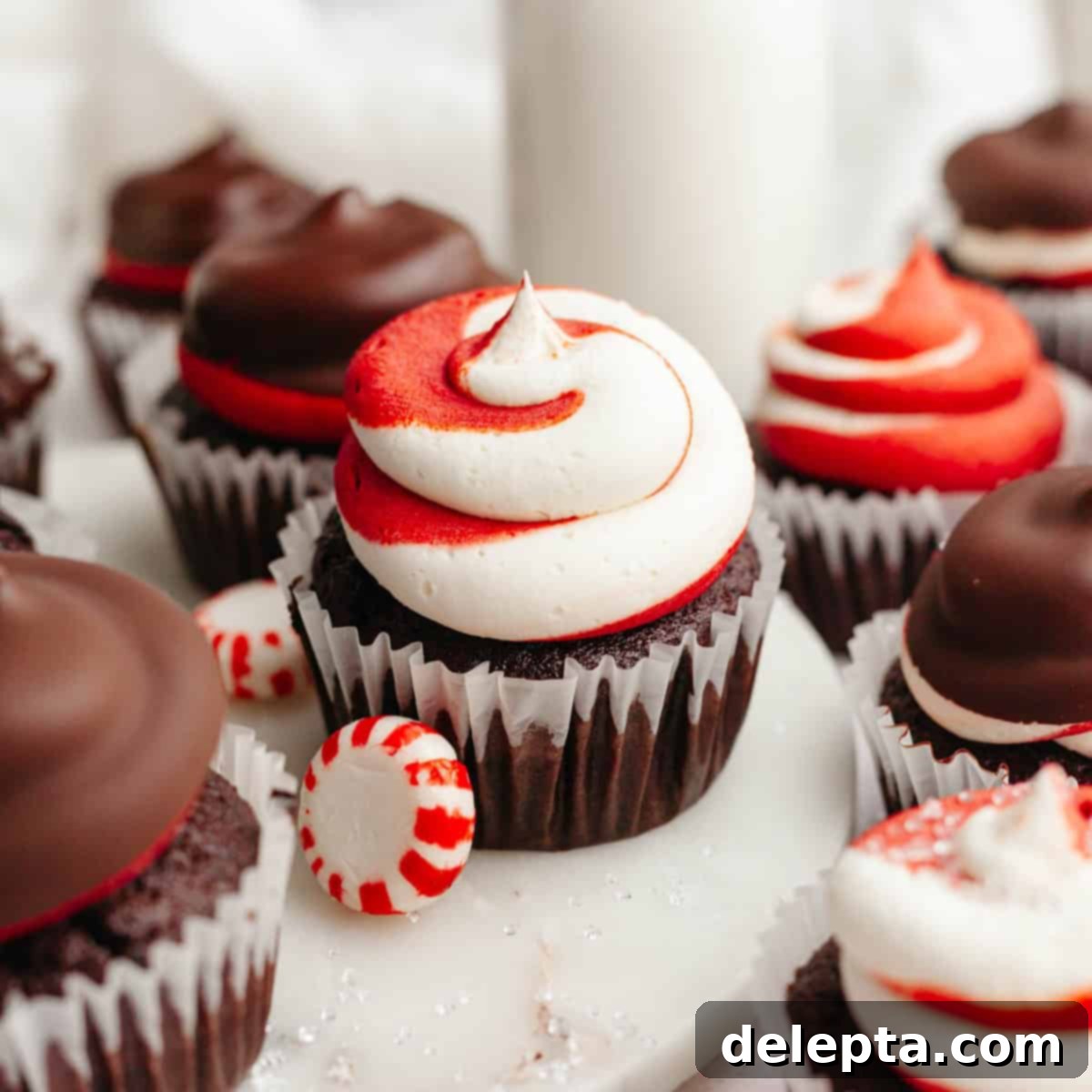 Peppermint Chocolate Dream Cupcakes 1 featured 18014