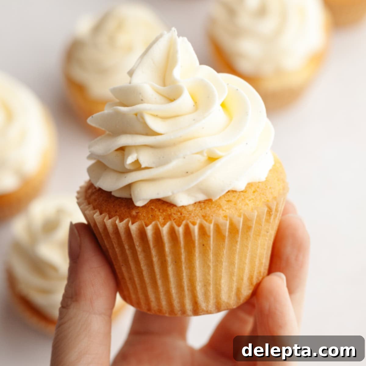 Simple Vanilla Bean Buttercream Perfection 1 featured 19888