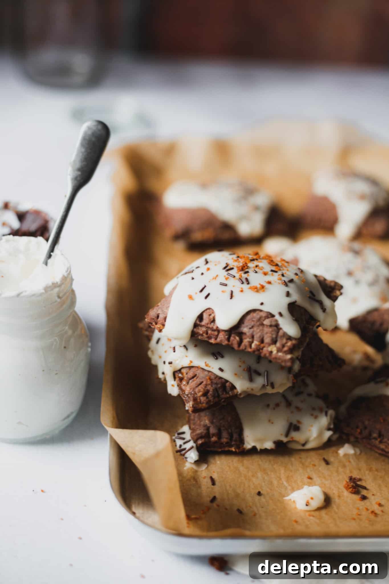 S'mores Pop Tarts with Gooey Marshmallow Glaze 1 featured 343