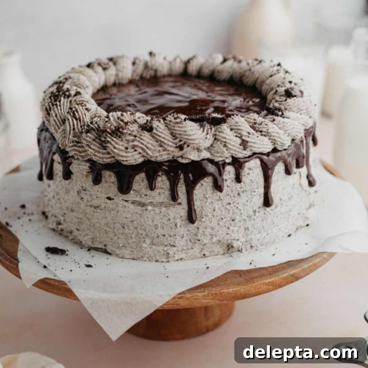 Decadent Oreo Drip Cake 85 featured 3658