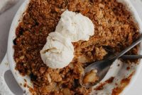 Ginger-Kissed Harvest Apple & Pear Crisp