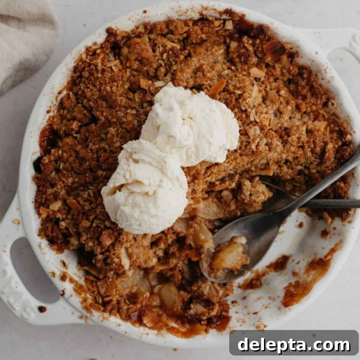 Ginger-Kissed Harvest Apple & Pear Crisp 1 featured 4309