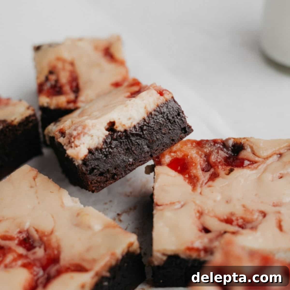 Irresistible Strawberry Cheesecake Brownies from Scratch 73 featured 5616