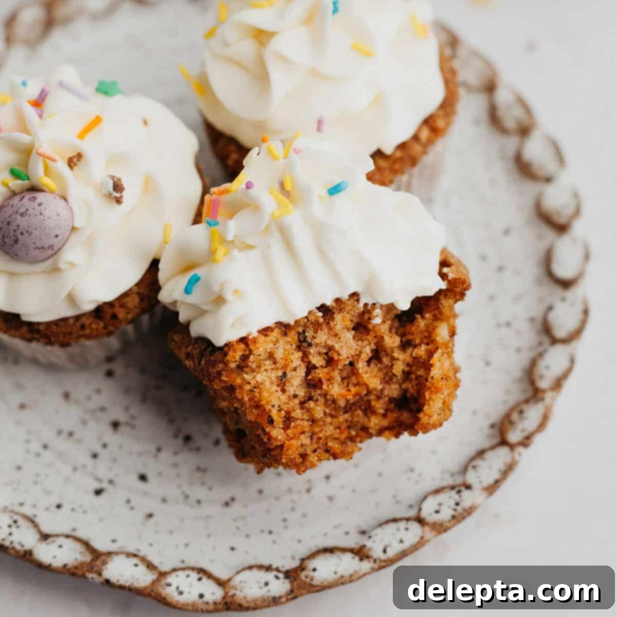 Carrot Cake Cupcakes with Cream Cheese Frosting 1 featured 6069