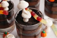 Spooky Simple Homemade Chocolate Pudding Dirt Cups