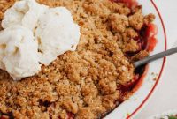 Simple Strawberry Apple Crisp