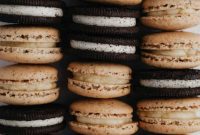 Cookies & Cream Macarons