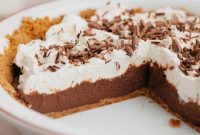 No-Bake Chocolate Pudding Pie with Buttery Graham Crust
