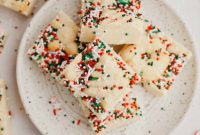 Festive Christmas Cookie Fudge
