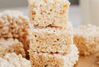 Fluffy Marshmallow Krispie Bars