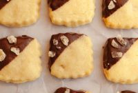 Double the Zing: Ginger Snap Delights